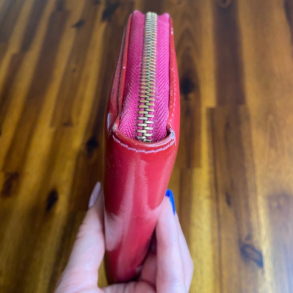 Gucci Red Zipper Large Monogram Logo GG Clutch Wallet - Picture 11 of 16